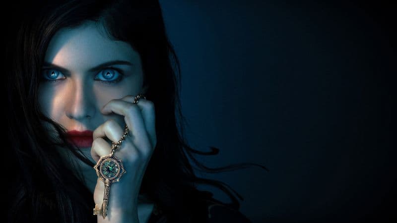 Alexandra Daddario Mayfair Witches Wallpaper