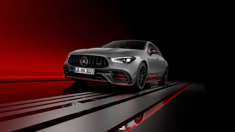 Mercedes-AMG CLA 45 S 4MATIC+ Shooting brake Wallpaper