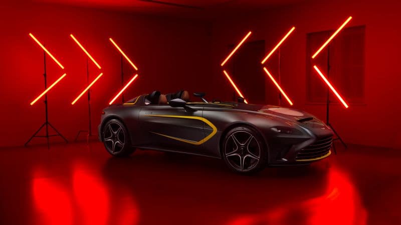 Aston Martin V12 Speedster Sports cars Wallpaper