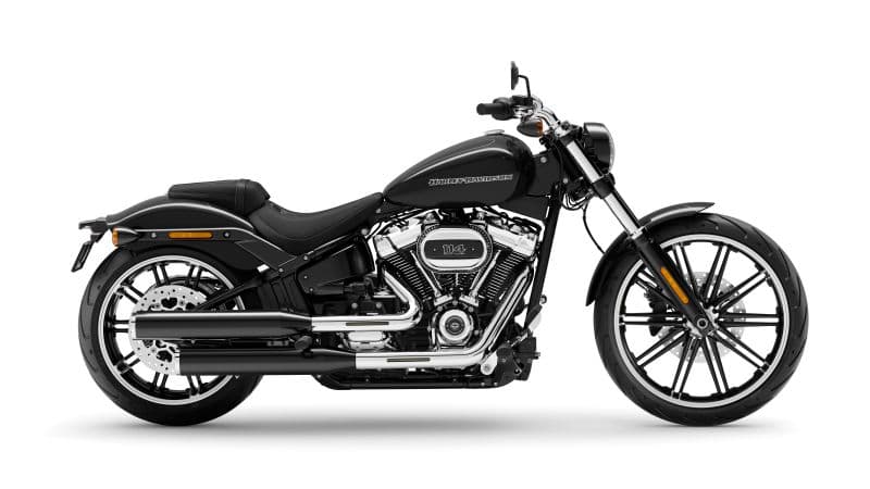 Harley-Davidson Breakout FXBR Cruiser motorcycle Wallpaper