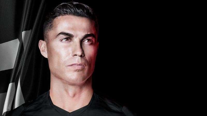 Cristiano Ronaldo Black background Wallpaper