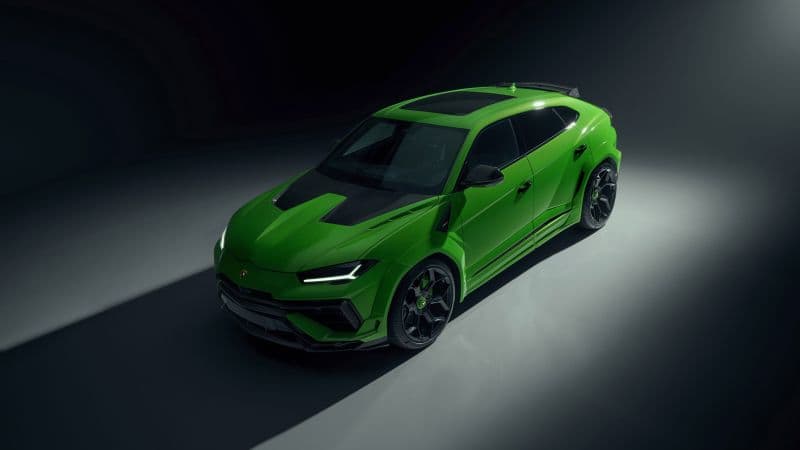 Lamborghini Urus Performante Dark theme Wallpaper