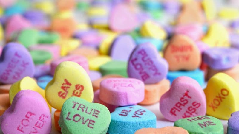 Valentine Sweethearts Wallpaper