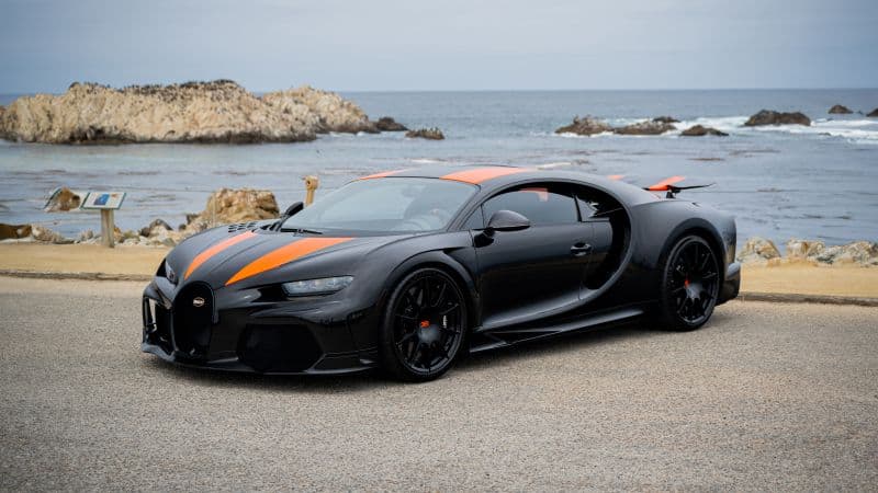 Bugatti Chiron Super Sport 300+ 2024 Wallpaper