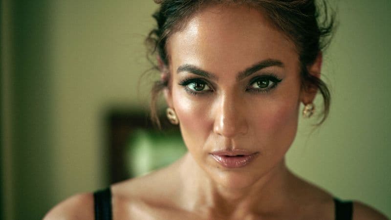 Jennifer Lopez 8K Wallpaper