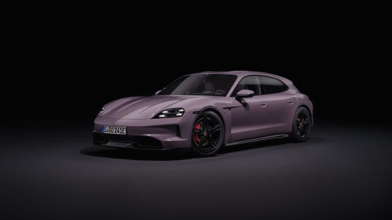 Porsche Taycan 4S Sport Turismo 2024 Wallpaper