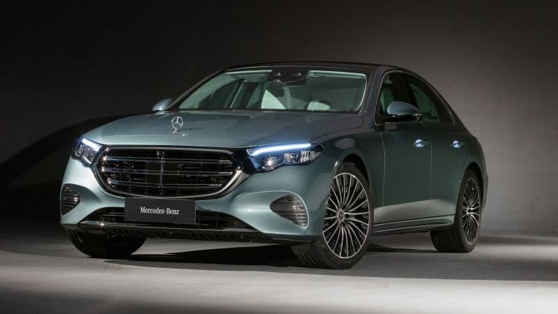 Mercedes-Benz E-Class 2024 Wallpaper