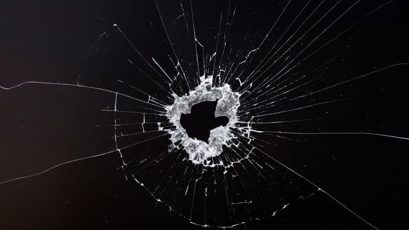 Shattered glass 5K Wallpaper