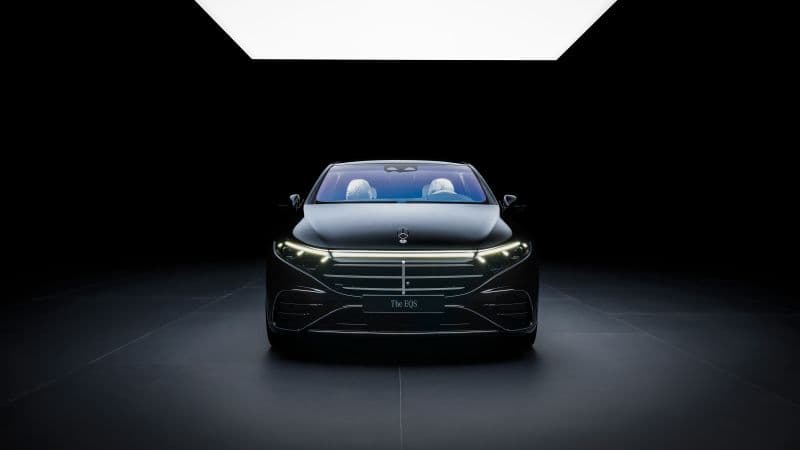 Mercedes-Benz EQS 580 4MATIC AMG Line Manufaktur Selection Wallpaper
