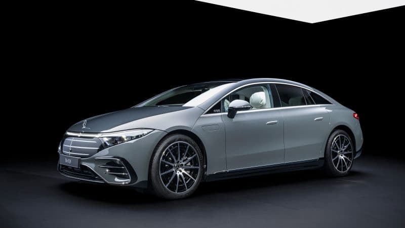 Mercedes-Benz EQS 580 4MATIC AMG Line 2024 Wallpaper