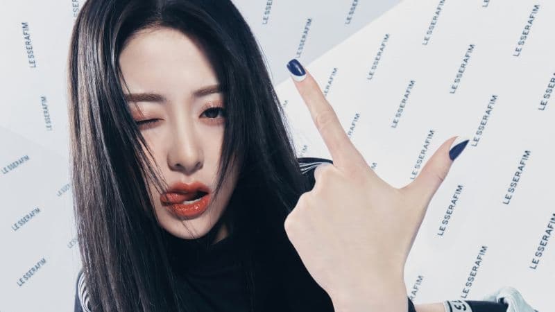 Huh Yunjin South Korean Singer Wallpaper