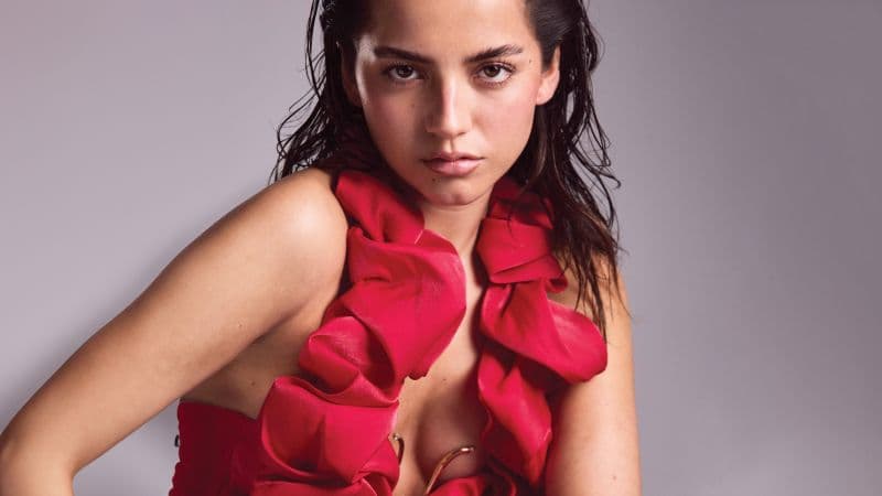 Isabela Merced Red dress Wallpaper