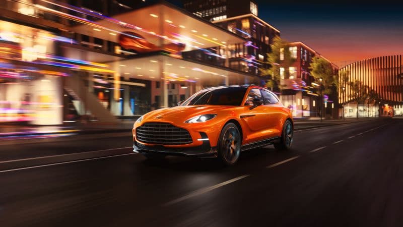 Aston Martin DBX707 2024 Wallpaper