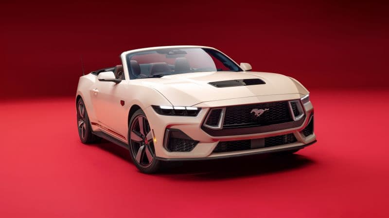 Ford Mustang GT Convertible Anniversary Edition Wallpaper