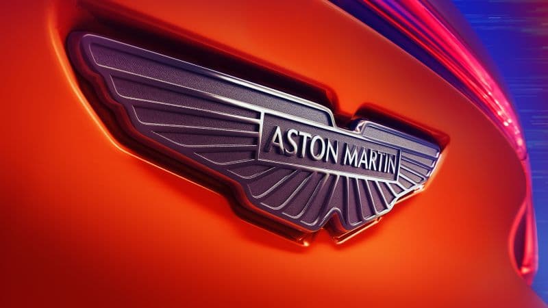 Aston Martin DBX707 Logo Wallpaper