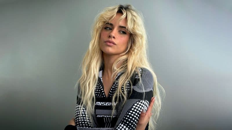 Singer Camila Cabello Wallpaper