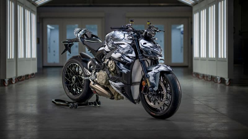 Ducati Streetfighter V4 Lamborghini Centauro Wallpaper