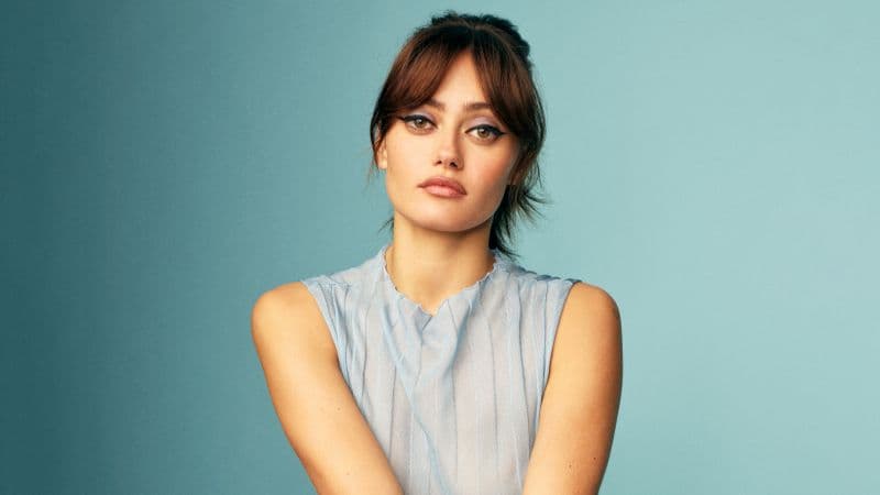 Ella Purnell 8K Wallpaper