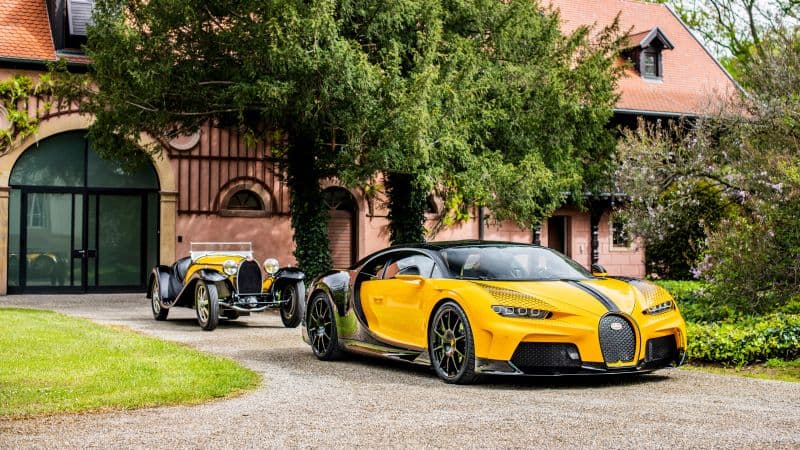 Bugatti Type 55 & Bugatti Chiron Super Sport 55 One of One Wallpaper