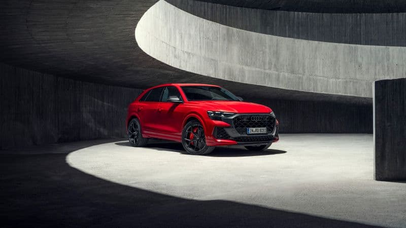 Audi RS Q8 performance SUV Wallpaper