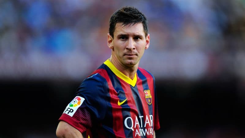Football player Lionel Messi Wallpaper