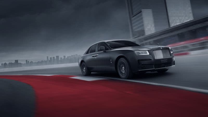 Rolls-Royce Black Badge Ghost Race track Wallpaper