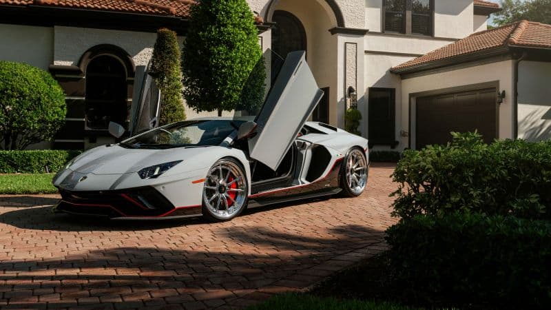 Lamborghini Aventador LP 780-4 Ultimae Outdoor Wallpaper