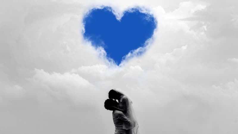 Love couple Cloudy Sky Wallpaper