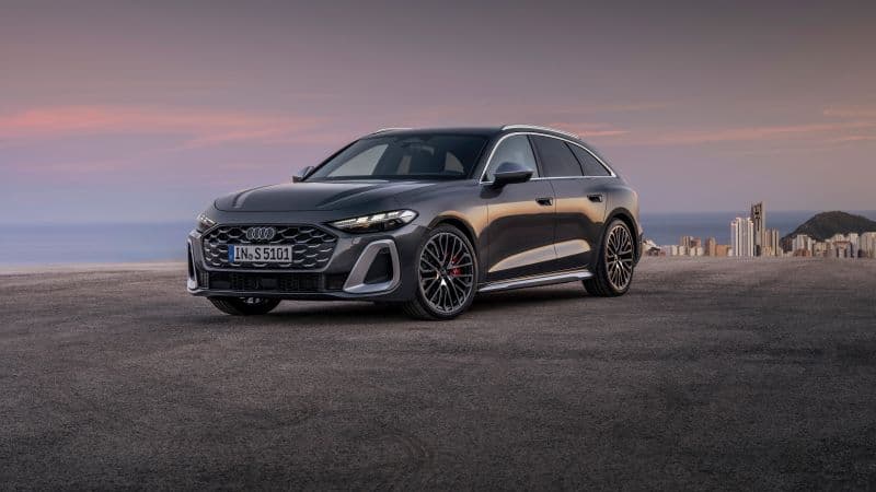 Audi S5 Avant TFSI quattro 2024 Wallpaper