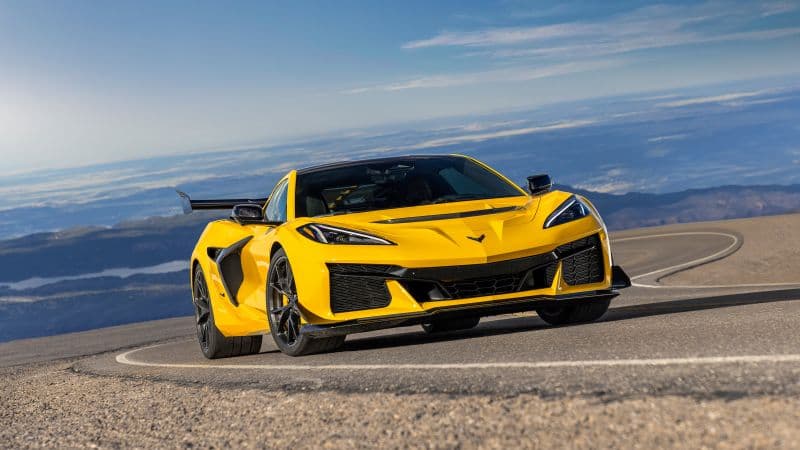 Chevrolet Corvette ZR1 Coupe ZTK Package 2025 Wallpaper