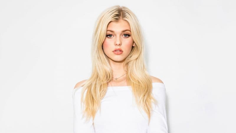 Loren Gray White aesthetic Wallpaper