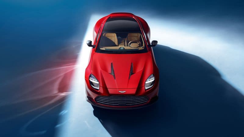 Aston Martin Vanquish 8K Wallpaper