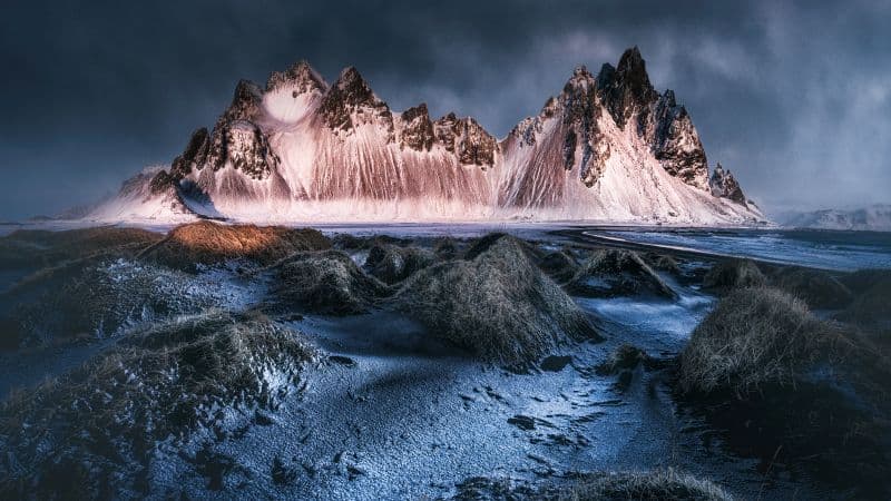 Volcanic Vestrahorn mountain Wallpaper