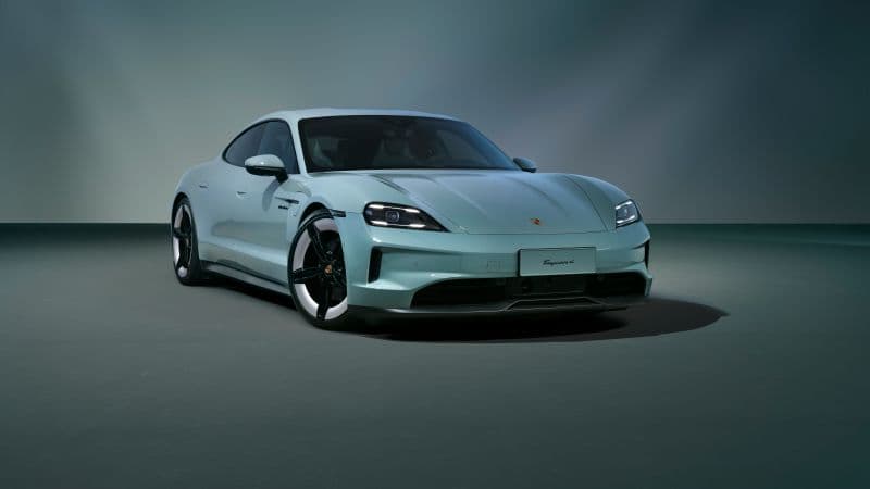 Porsche Taycan 4 8K Wallpaper