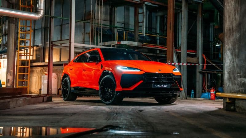 Lamborghini Urus SE 2024 Wallpaper