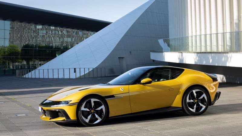 Ferrari 12Cilindri Outdoor Wallpaper