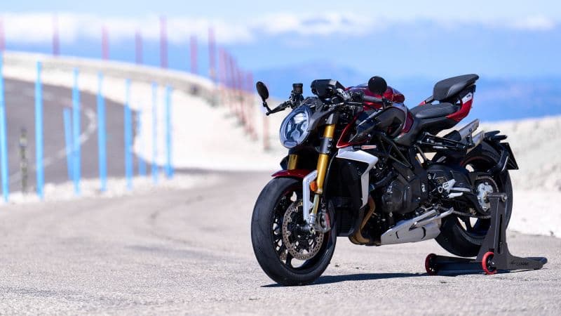 MV Agusta Brutale 1000 RR Ottantesimo 2024 Wallpaper