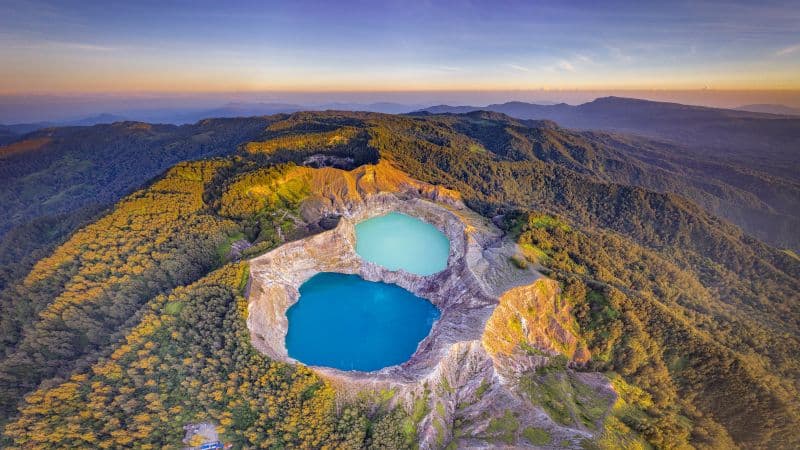 Kelimutu Volcanic crater lake Wallpaper