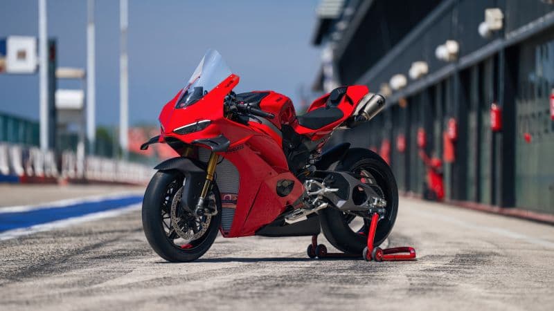 Ducati Panigale V4 5K Wallpaper