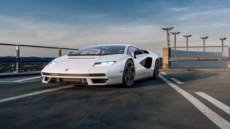 Lamborghini Countach LPI 800-4 Hybrid Supercar Wallpaper