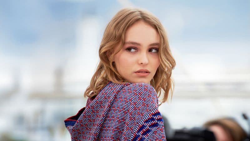 Lily Rose Depp Outdoor Wallpaper