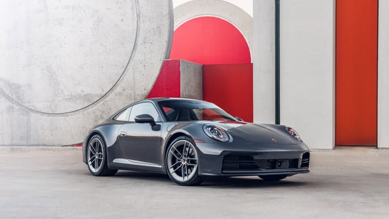 Porsche 911 Carrera 2025 Wallpaper
