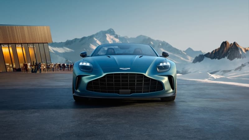 Aston Martin Vantage Roadster 2025 Wallpaper