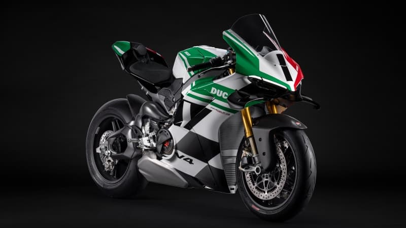 Ducati Panigale V4 Tricolore 8K Wallpaper