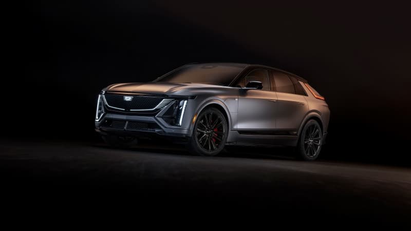 Cadillac Lyriq-V 2026 Wallpaper
