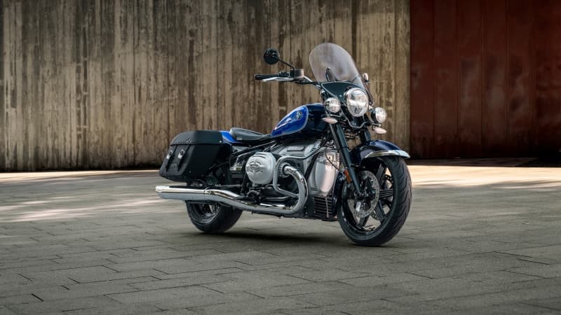 BMW R 18 Classic 2025 Wallpaper
