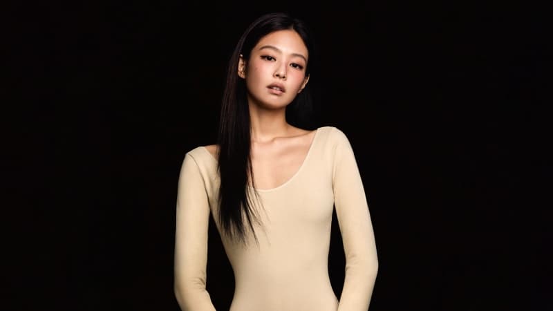 Jennie Dark background Wallpaper