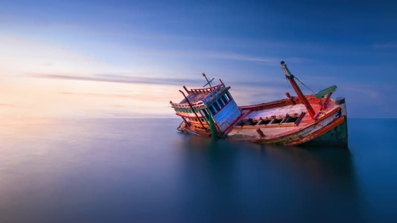 Abandoned Fishing boat Wallpaper