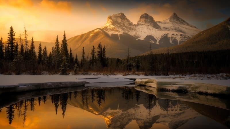 Three Sisters Mountains Oregon Wallpaper