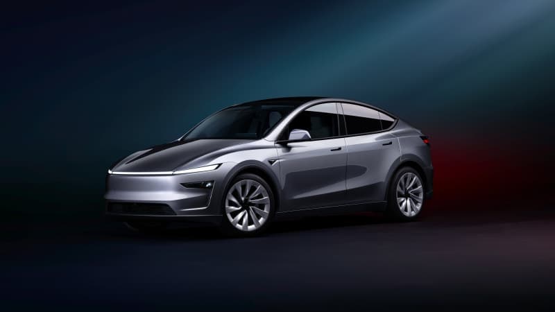 Tesla Model Y 2025 Wallpaper